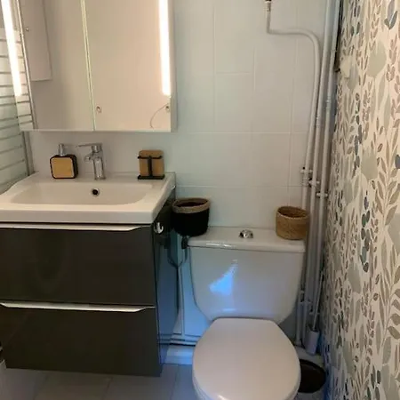 Apartment T2 Renove Proche Et Commerces